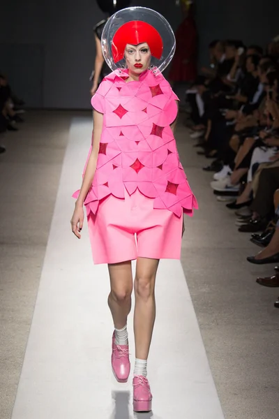 Look 13
